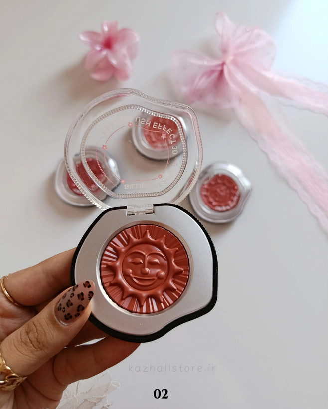 رژگونه و رژلب کرمی